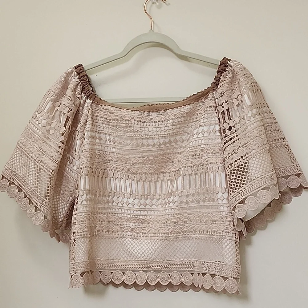 Alexis Women's  Beige Finn Off Shoulder Lace Top Small Whimsy - Picture 11 of 17